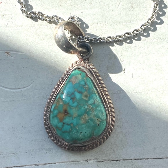 Vintage Jewelry - Sterling pendant
